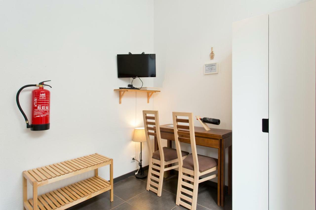 Host Wise - Cozy Quiet Flat - Trindade Station Appartement Porto Buitenkant foto